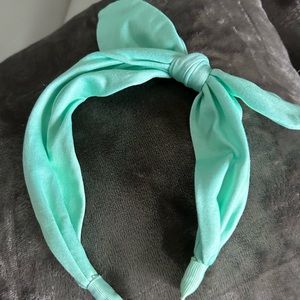 Pre-owned Set of 2 Headbands